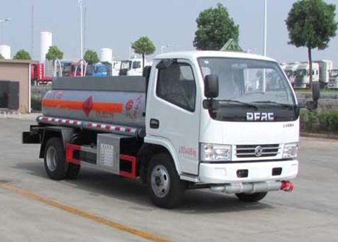 2.4方東風(fēng)小多利卡藍(lán)牌加油車圖片 2.4方東風(fēng)小多利卡藍(lán)牌加油車圖片