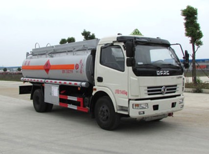 東風(fēng)多利卡加油車圖片 東風(fēng)多利卡加油車圖片