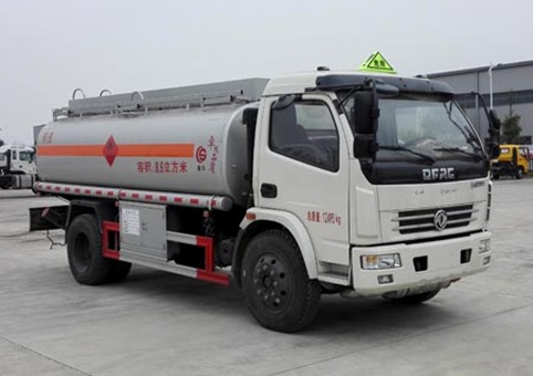 東風(fēng)多利卡加油車圖片 東風(fēng)多利卡加油車圖片