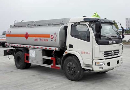 東風(fēng)多利卡加油車圖片 東風(fēng)多利卡加油車圖片