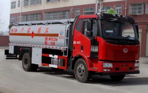 解放J6油罐車圖片 解放J6油罐車圖片