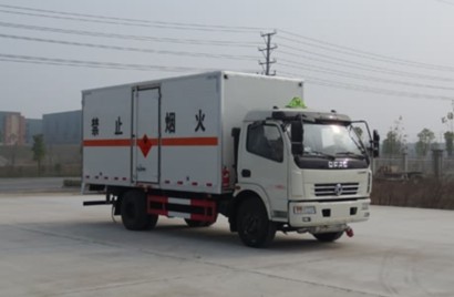 東風(fēng)多利卡易燃?xì)怏w廂式運(yùn)輸車(chē)圖片 東風(fēng)多利卡易燃?xì)怏w廂式運(yùn)輸車(chē)圖片