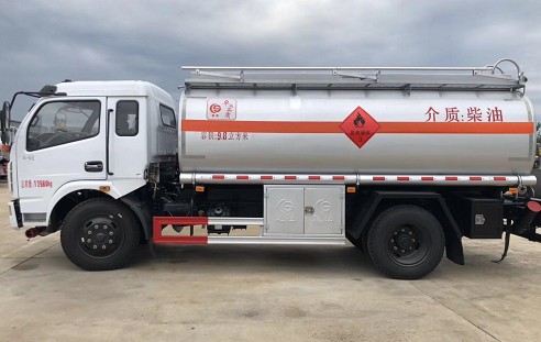 �|�L(f��ng)������һ�Ű��{���9.8�����ͽ��|(zh��)�\��܇