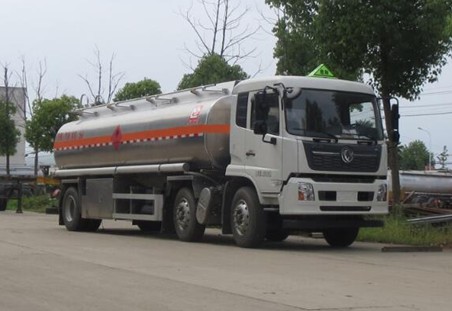 國六東風(fēng)天錦前四后四鋁合金運油車圖片 國六東風(fēng)天錦前四后四鋁合金運油車圖片