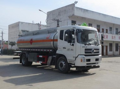 國六東風(fēng)天錦油罐車圖片 國六東風(fēng)天錦油罐車圖片