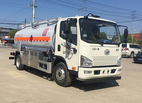 國六解放J6F油罐車圖片 國六解放J6F油罐車圖片