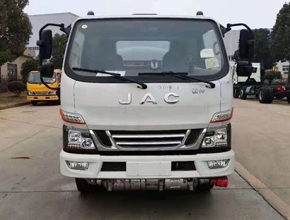 國(guó)六江淮駿鈴5噸油罐車(chē)圖片 國(guó)六江淮駿鈴5噸油罐車(chē)圖片