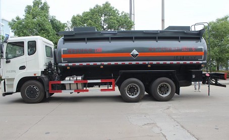 國(guó)六東風(fēng)錦程后八輪化工車圖片 國(guó)六東風(fēng)錦程后八輪化工車圖片