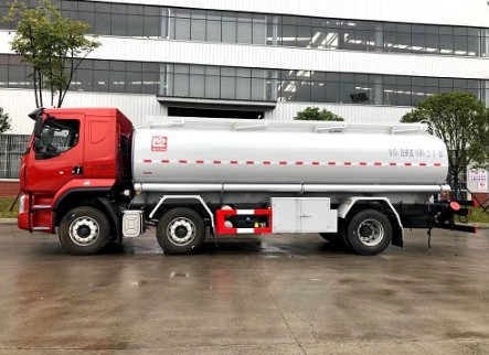 力神牌國(guó)五東風(fēng)柳汽乘龍前四后四供液車(chē) 力神牌國(guó)五東風(fēng)柳汽乘龍前四后四供液車(chē)