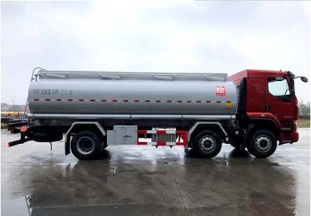 力神牌國(guó)五東風(fēng)柳汽乘龍前四后四供液車(chē) 力神牌國(guó)五東風(fēng)柳汽乘龍前四后四供液車(chē)