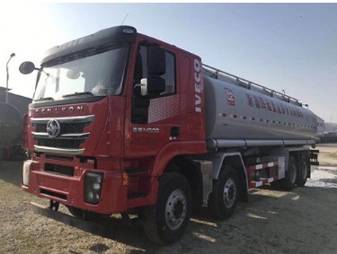 紅巖杰獅前四后八供液車圖片 紅巖杰獅前四后八供液車圖片