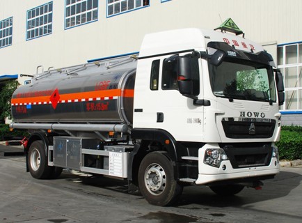 國六重汽豪沃15.8方鋁合金運(yùn)油車 國六重汽豪沃15.8方鋁合金運(yùn)油車