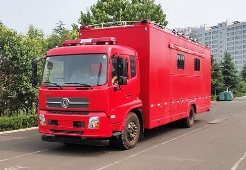 東風(fēng)天錦軍用炊事車(chē) 東風(fēng)天錦軍用炊事車(chē)