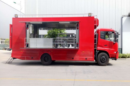 東風(fēng)天錦軍用炊事車(chē) 東風(fēng)天錦軍用炊事車(chē)