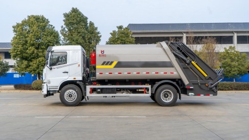 15���|�L(f��ng)�A��KL5���s����܇(ch��)_�P���L(f��ng)��KLF5182ZYSE6�͉��sʽ����܇(ch��)