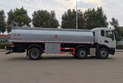 東風(fēng)天錦小三軸食用油運(yùn)輸車_潤(rùn)知星牌SCS5251GSYDFH6型食用油運(yùn)輸車 東風(fēng)天錦小三軸食用油運(yùn)輸車_潤(rùn)知星牌SCS5251GSYDFH6型食用油運(yùn)輸車