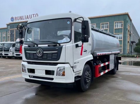 東風(fēng)天錦單橋食用油運(yùn)輸車_潤知星牌SCS5180GSYDFH6型食用油運(yùn)輸車 東風(fēng)天錦單橋食用油運(yùn)輸車_潤知星牌SCS5180GSYDFH6型食用油運(yùn)輸車