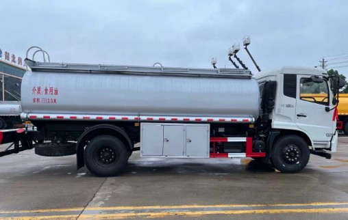 東風(fēng)天錦單橋食用油運(yùn)輸車_潤知星牌SCS5180GSYDFH6型食用油運(yùn)輸車 東風(fēng)天錦單橋食用油運(yùn)輸車_潤知星牌SCS5180GSYDFH6型食用油運(yùn)輸車