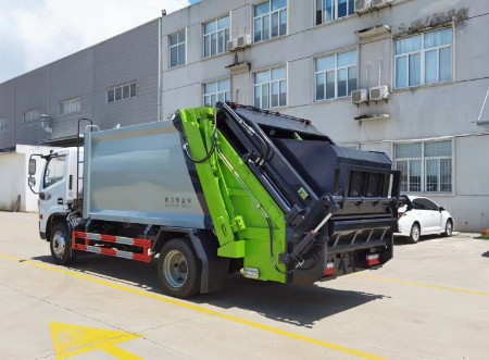 王力壓縮垃圾車廠家_東風(fēng)多利卡11方壓縮垃圾車價格 王力壓縮垃圾車廠家_東風(fēng)多利卡11方壓縮垃圾車價格